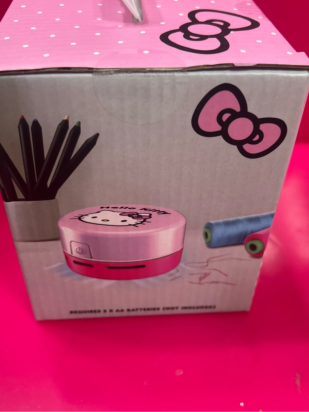 Sanrio Hello Kitty Desktop Vacuum For School And Craft Projects Factory Sealed - Picture 4 of 4